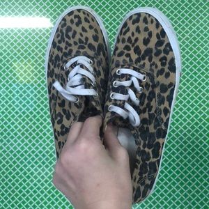 Size 4 Cheetah Shoes